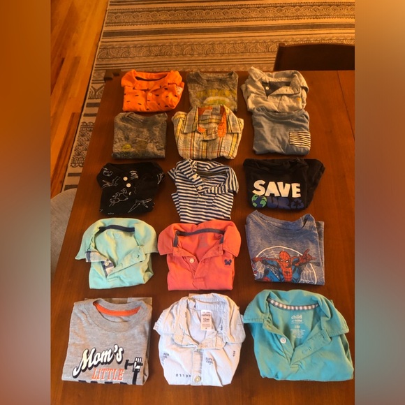 BIG Bundle - 15 Short-Sleeved Shirts / 3 Rompers / 2 Overall Sets / 1 Hoodie - Picture 1 of 15